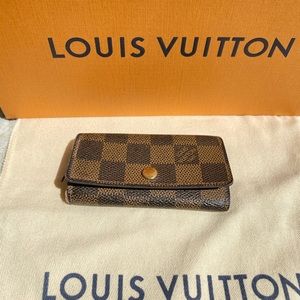 Louis Vuitton 4 keys Chain